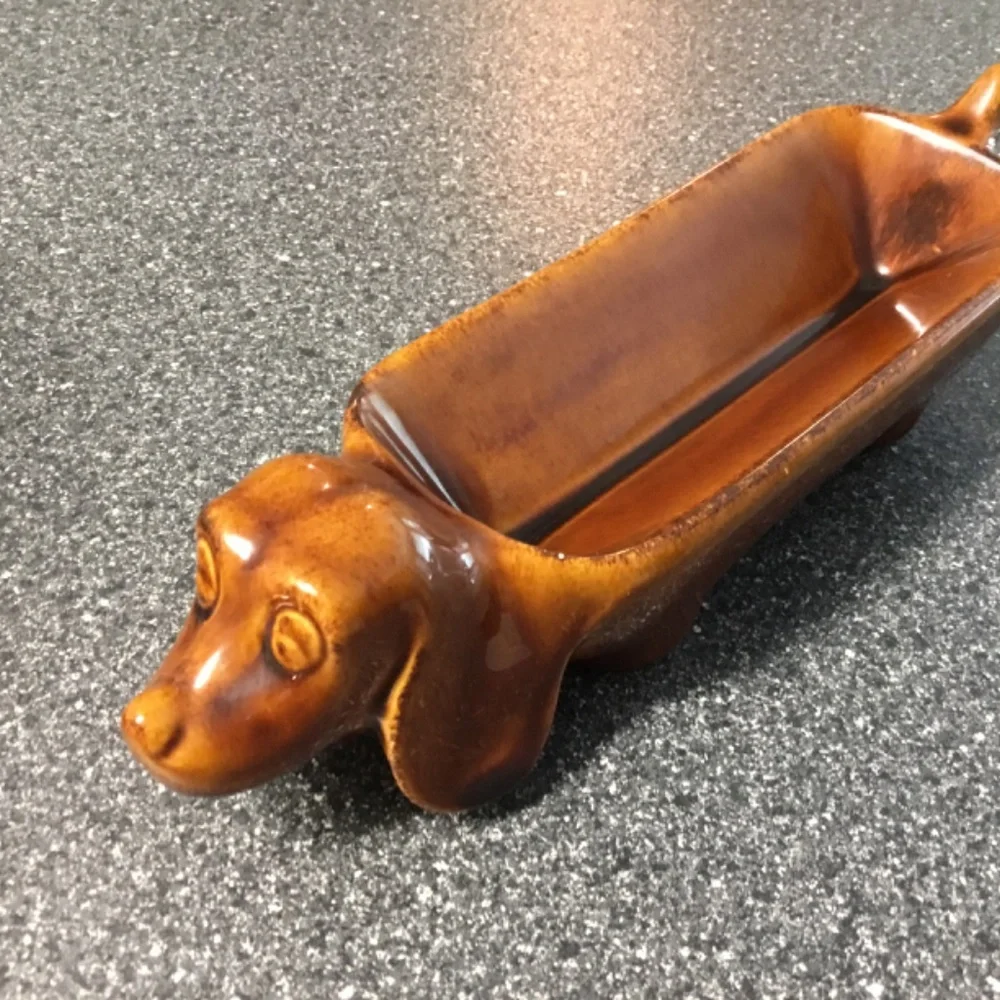 Vintage Art Pottery Ceramic Dachshund Trinket/Cracker/Olive Holder - Picture 4 of 7